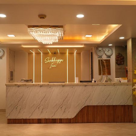 לקנאו Saubhagya Inn By Kempinski מראה חיצוני תמונה