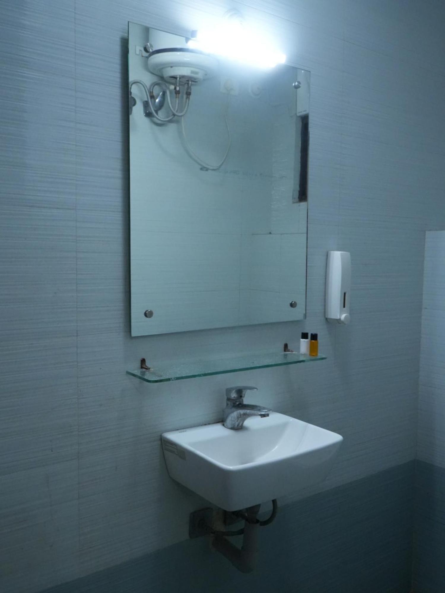 לקנאו Saubhagya Inn By Kempinski מראה חיצוני תמונה